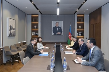 news img